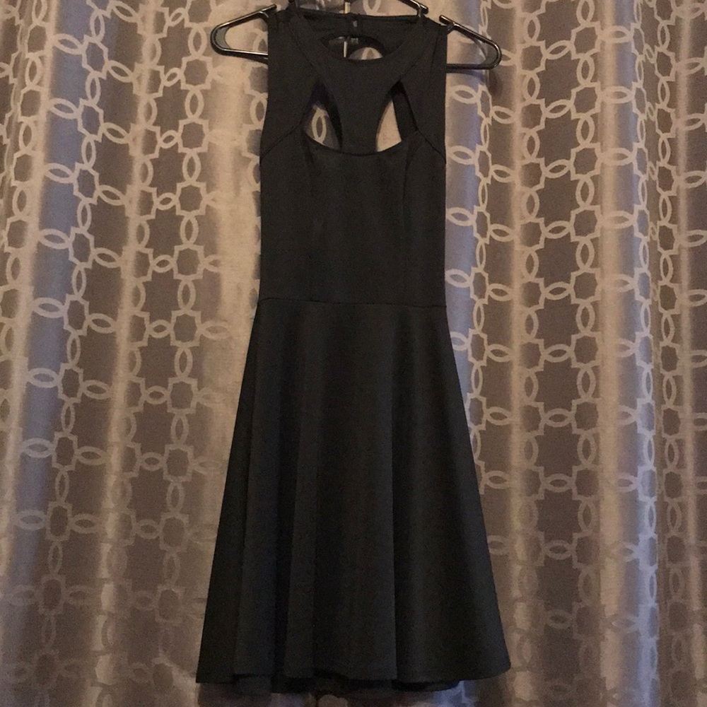 Guess black night flowy dress